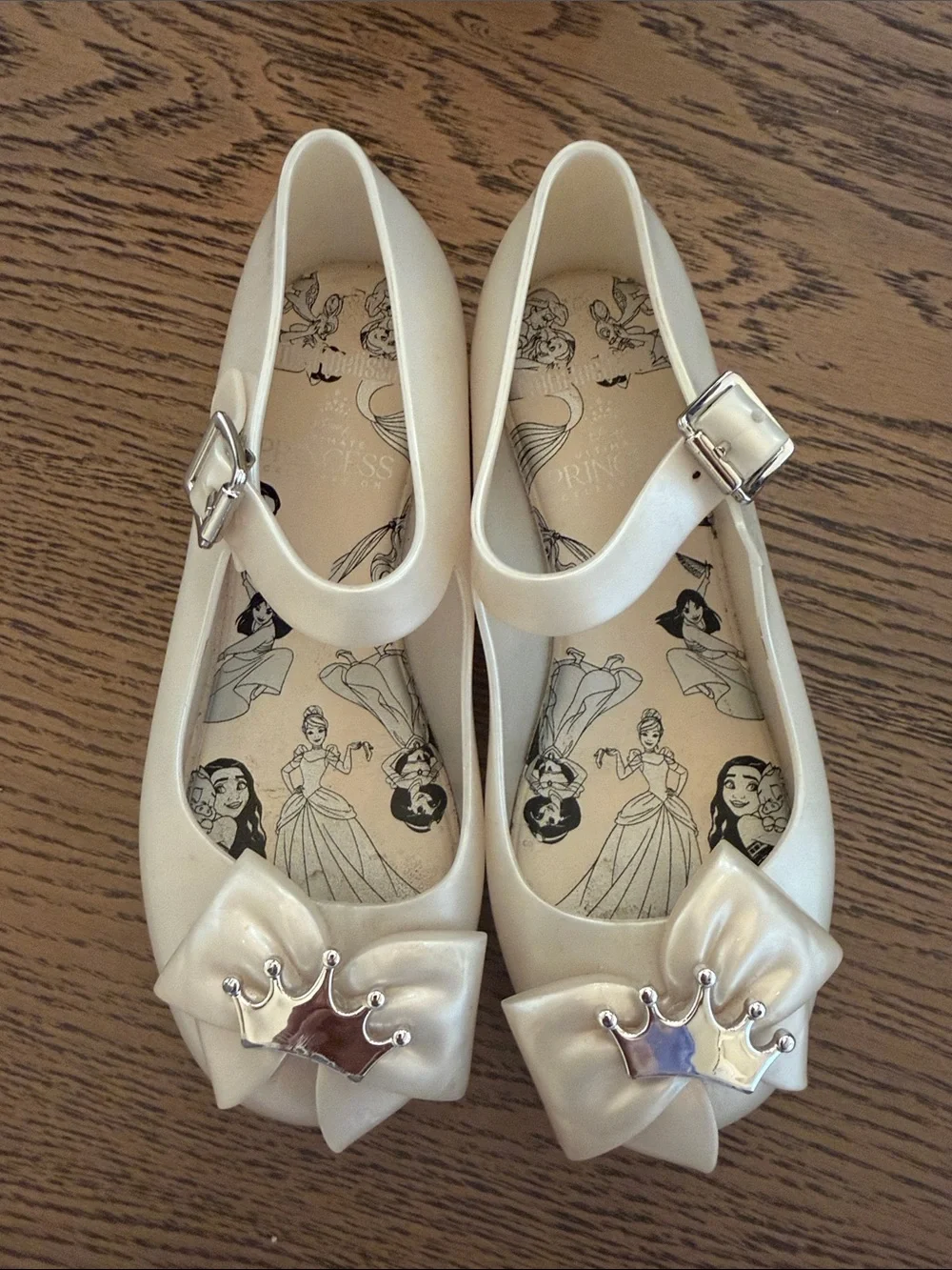 Mini Melissa Cream Girls' Princess Bow Sandals with Crown Accent